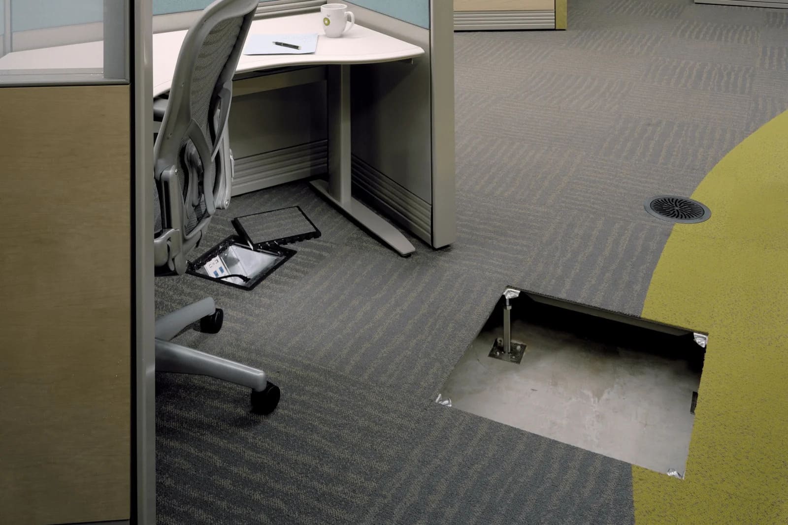 Instalação de pisos elevados